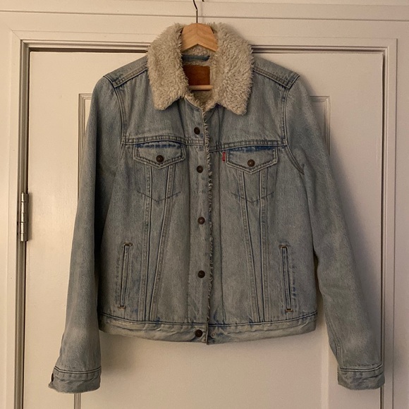 Levi’s Sherpa Denim Jacket - Picture 1 of 6